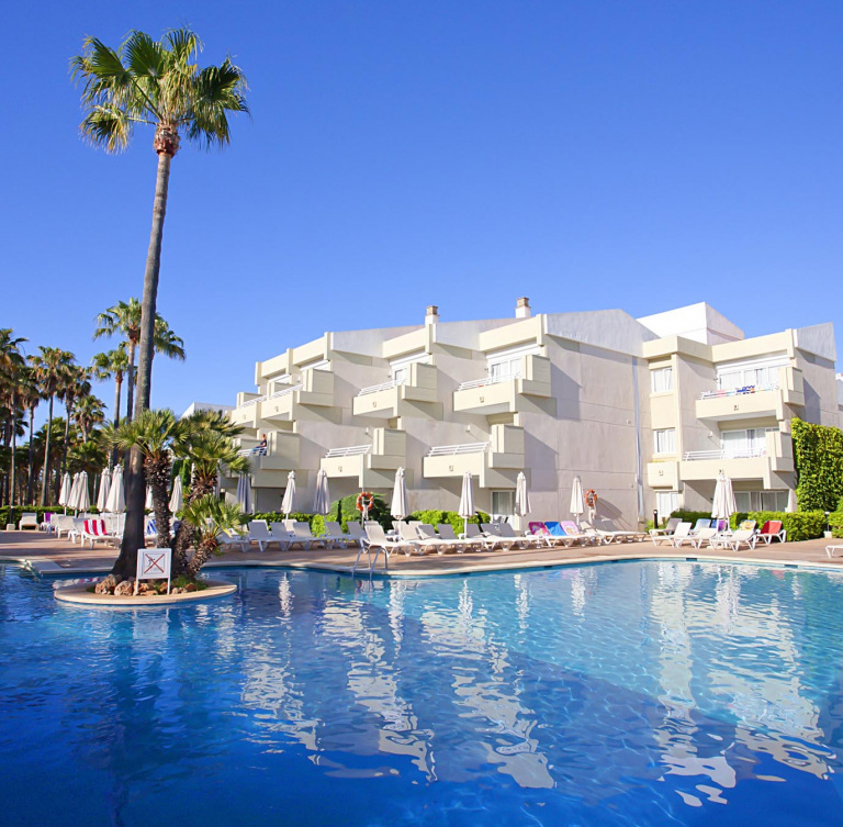 Hotel Mediterráneo Club en Sa Coma - Mallorca| HIPOTELS