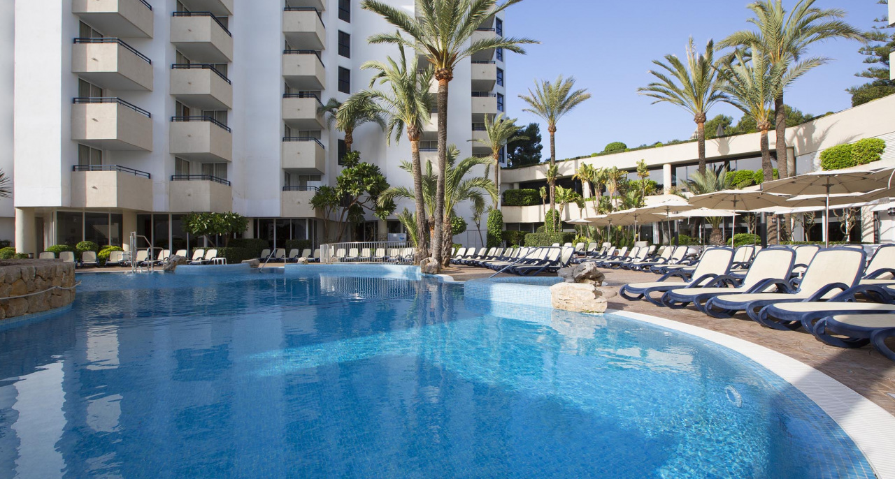 Aparthotel Bahía Grande in Cala Millor - Majorca | HIPOTELS