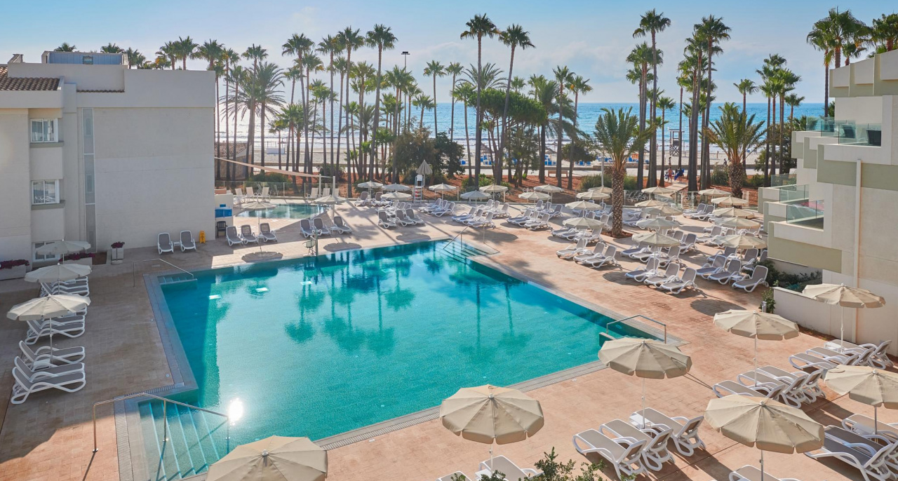 Hotel Mediterráneo Club en Sa Coma - Mallorca| HIPOTELS