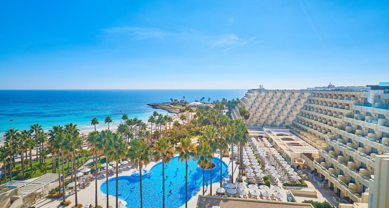 Hotel Mediterraneo In Sa Coma Majorca Hipotels
