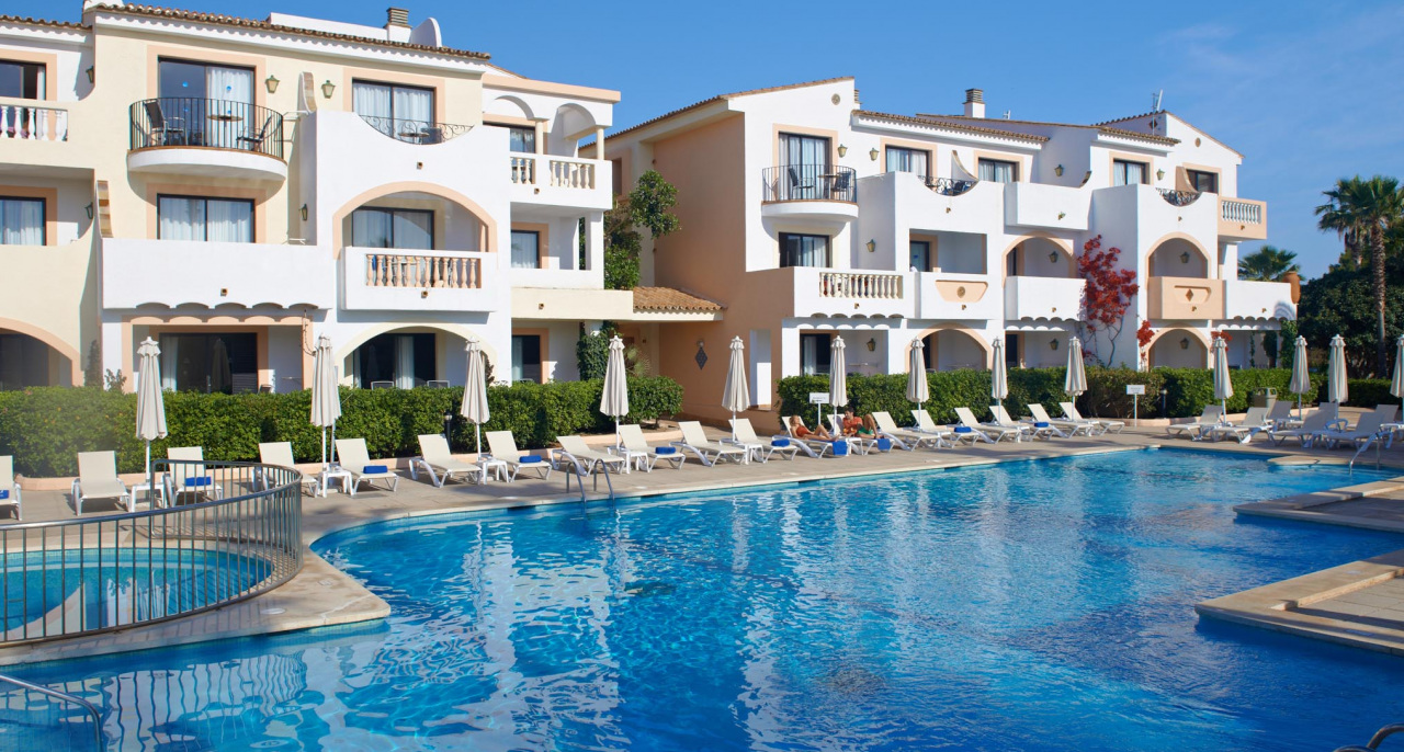 Hotel Mediterráneo Club in Sa Coma - Mallorca| HIPOTELS