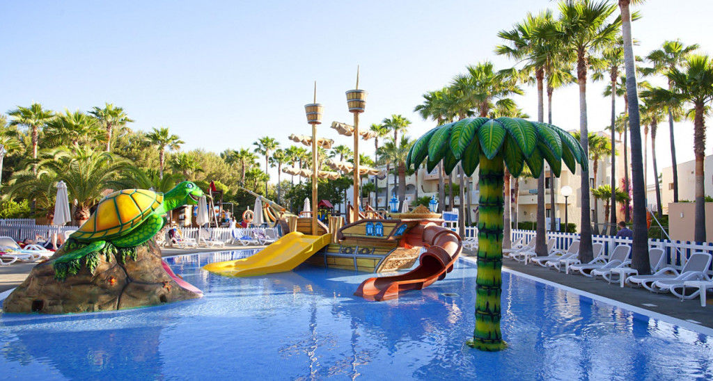 Hotel Mediterraneo Club In Sa Coma Majorca Hipotels